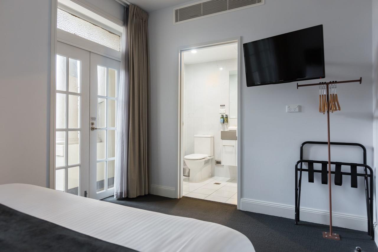 The Lucky Hotel Ньюкасл Экстерьер фото